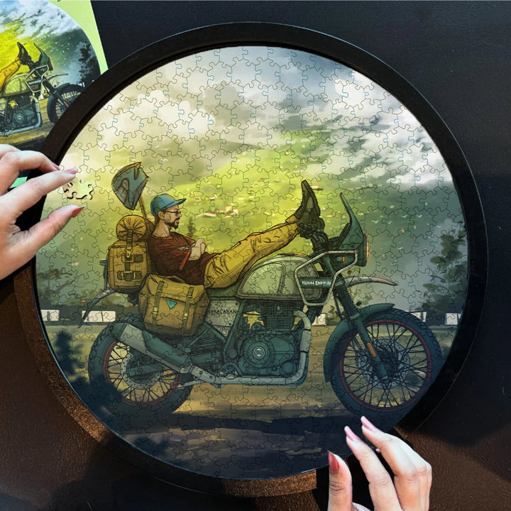 The Nomad | Framed Puzzle – Circular | 300 pieces