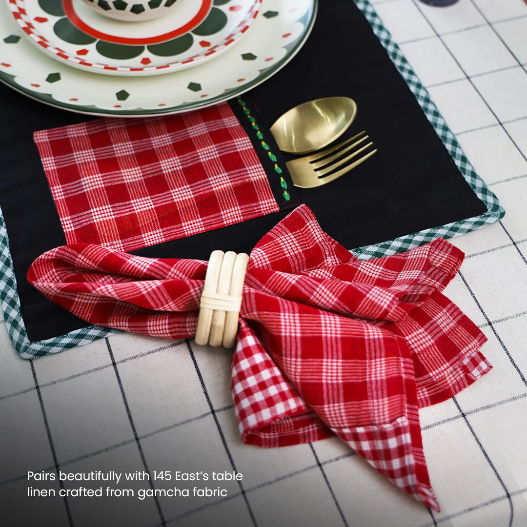 Paired with linen crafted red and white checkered cloth napkins 