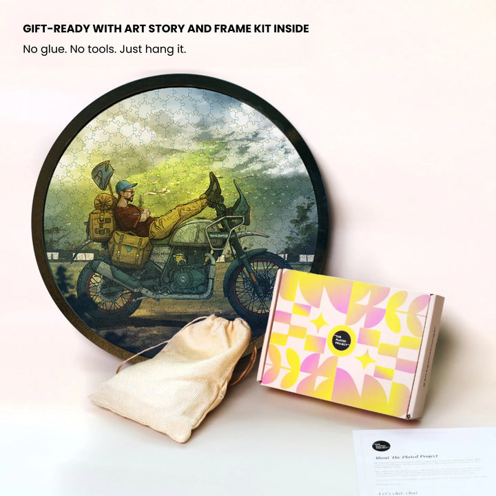 The Nomad | Framed Puzzle – Circular | 300 pieces