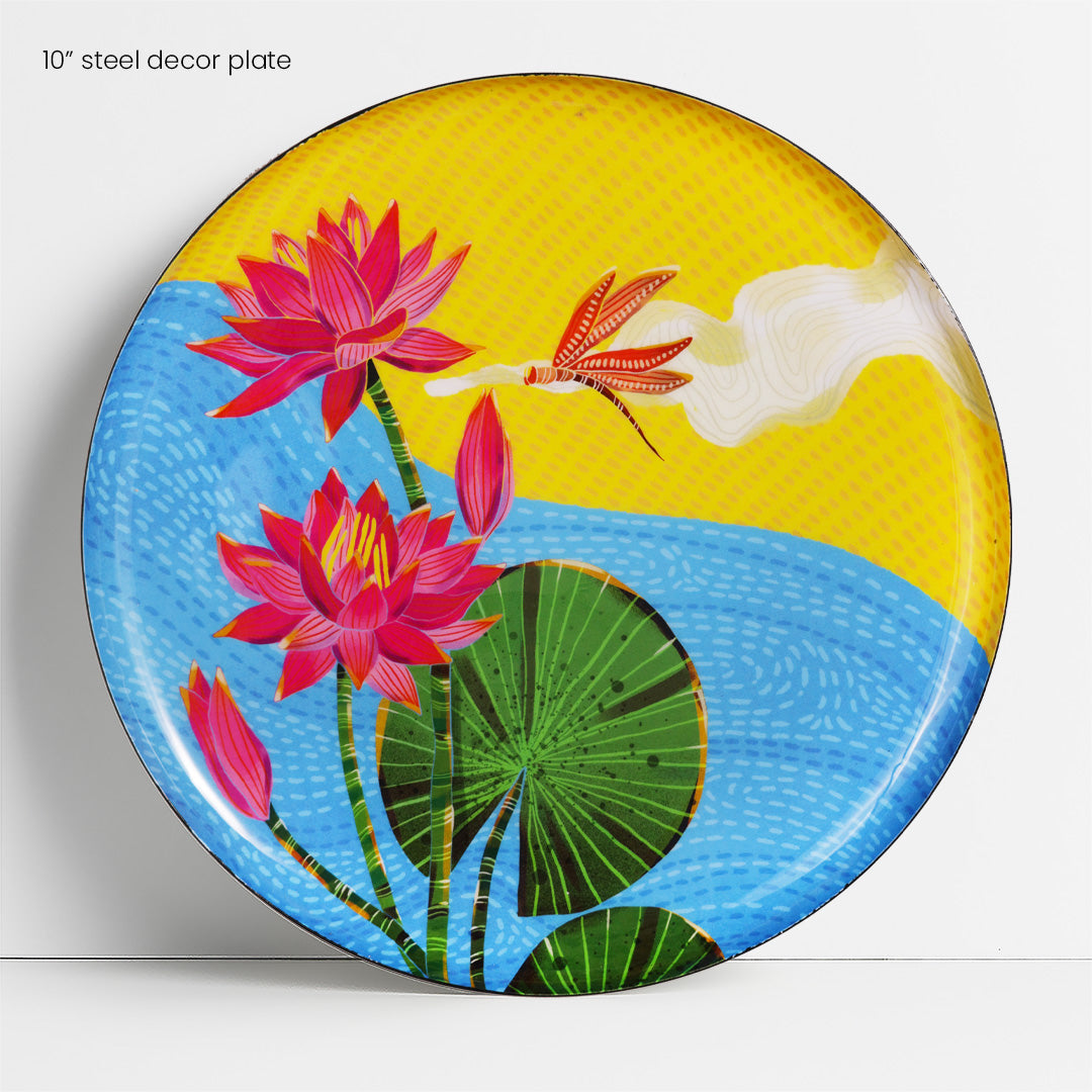 Close up of a 12 inch decor plate | home decor goods