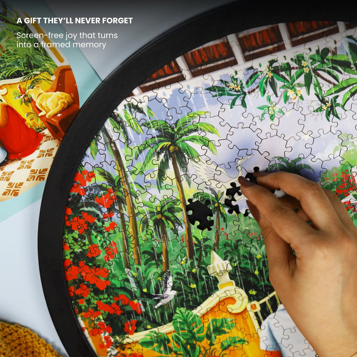 Warmth of a Shoulder | Framed Puzzle - Circular | 300 pieces