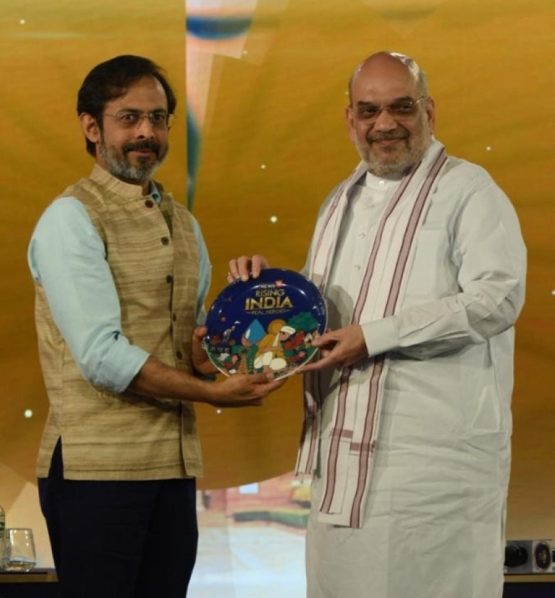 Art plate presented at an event